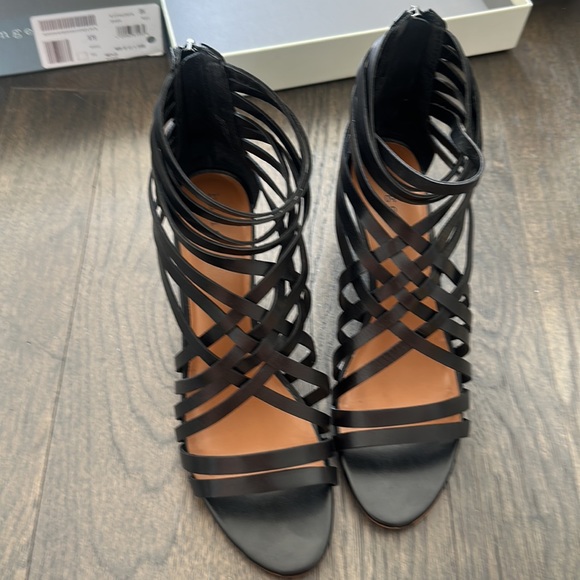 Hinge Leather Sandal Wedge - Picture 5 of 7